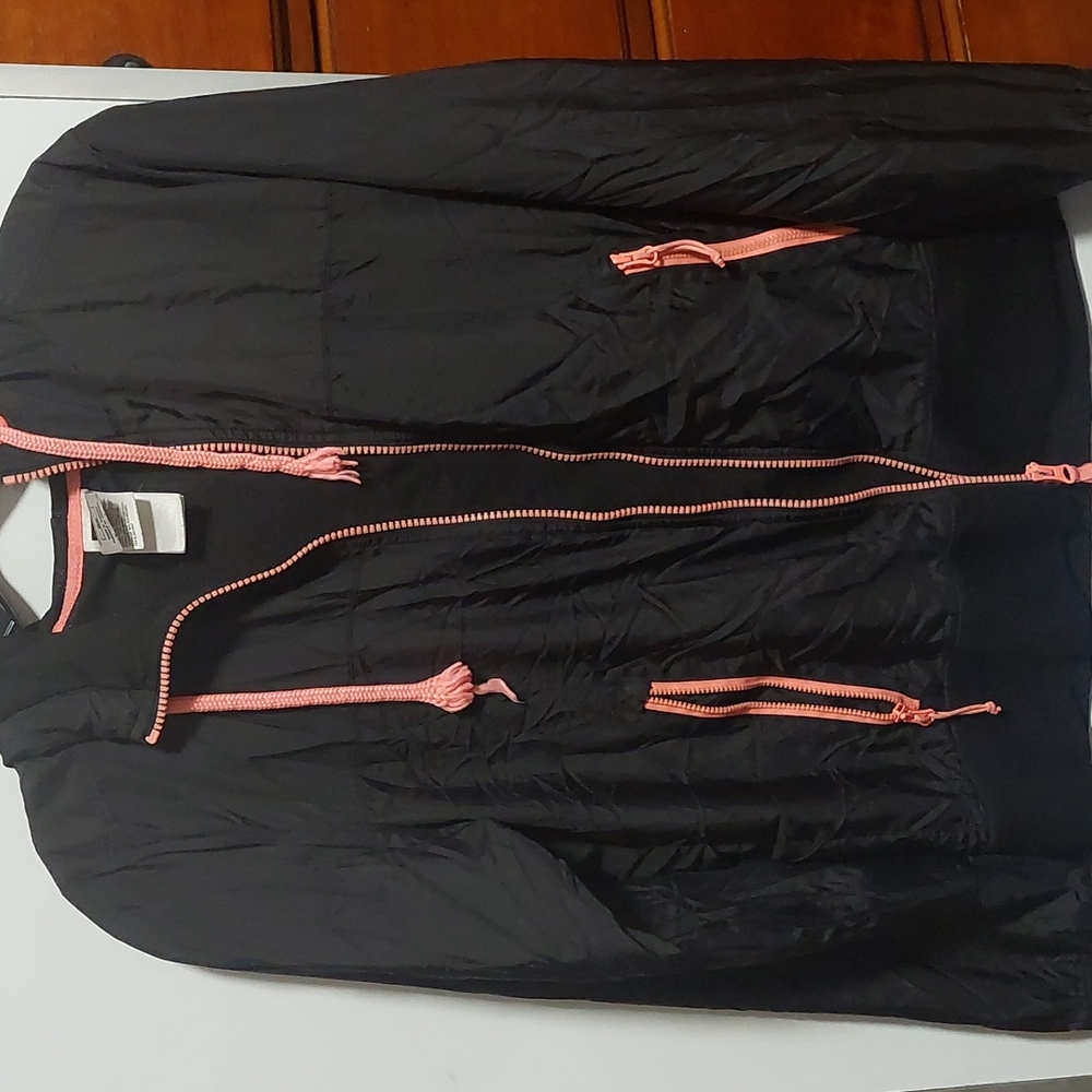 North face woman lightweight bomber jacket